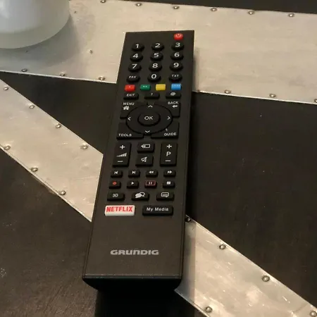 Ferienwohnung Fuer Sie Vollausgestattet Mit Boxspringbett Netflix Uvm Lägenhet