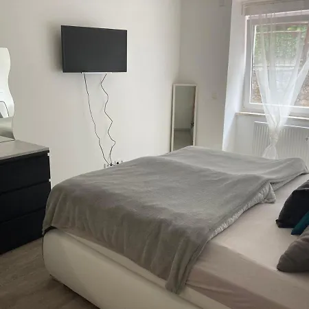 Apartment Ferienwohnung Fuer Sie Vollausgestattet Mit Boxspringbett Netflix Uvm Zschopau