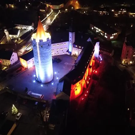 Daire Ferienwohnung Fuer Sie Vollausgestattet Mit Boxspringbett Netflix Uvm Zschopau